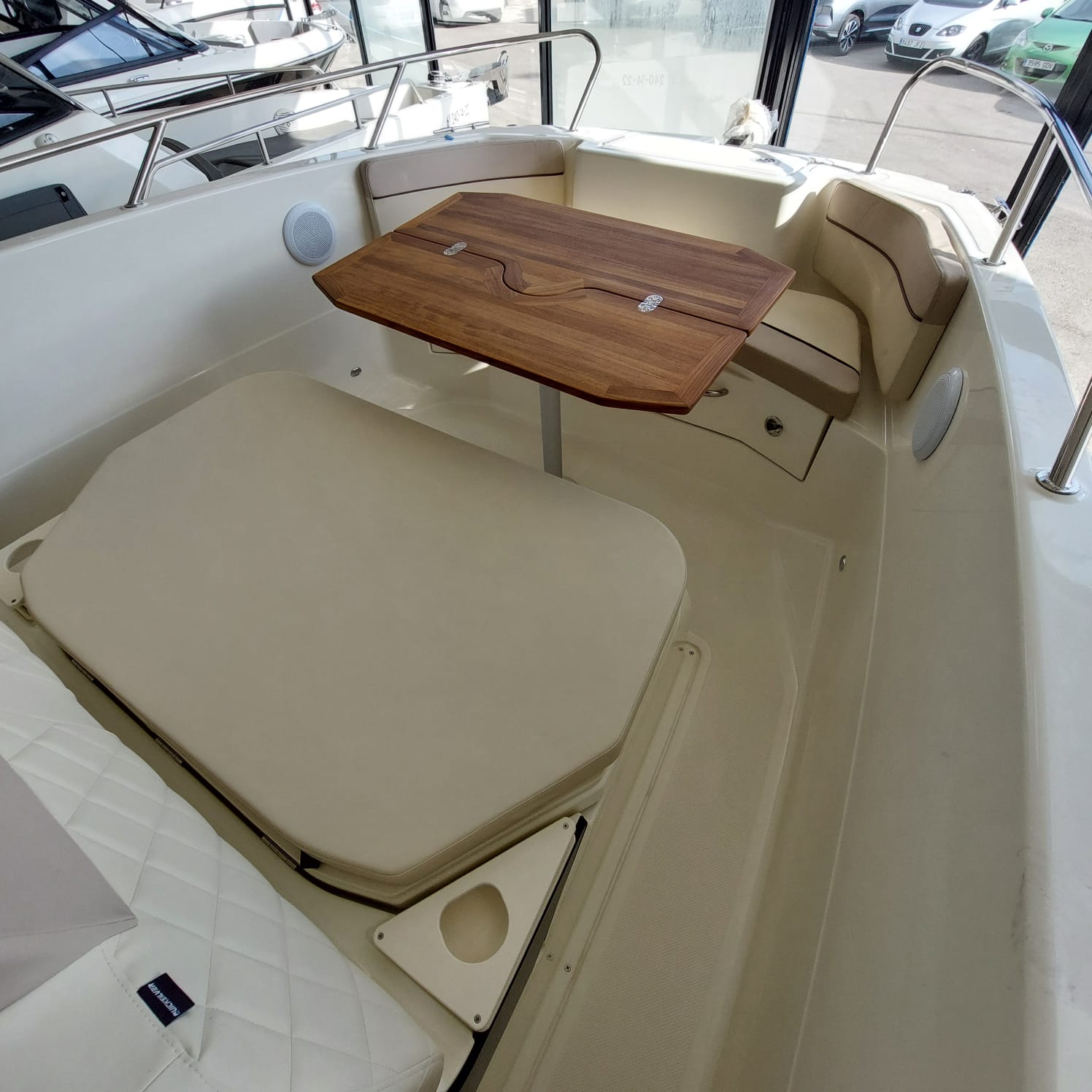QUICKSILVER ACTIV 805 OPEN + MERCURY 250 XL DTS V8 AMS VERADO