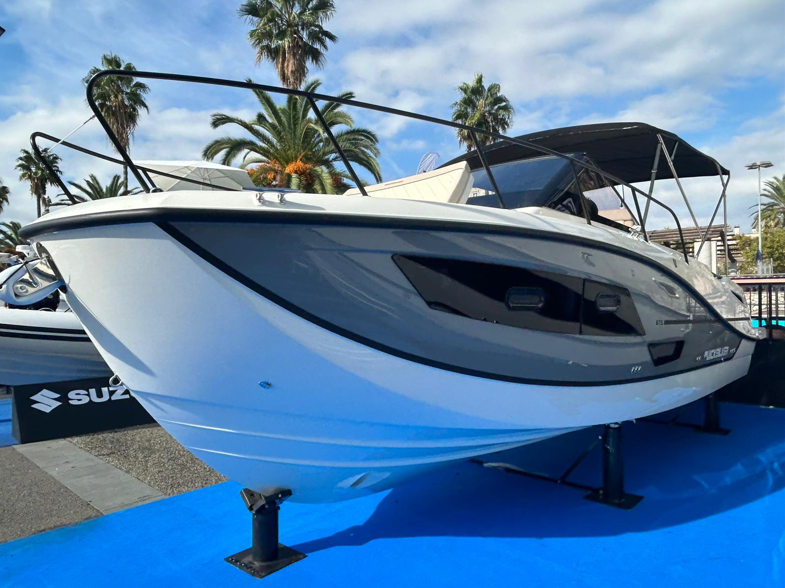 WhatsApp Image 2025-12-05 at 16.54.09 QUICKSILVER ACTIV 875 SUNDECK + 2x MERCURY 200 DTS V6 FOURSTROKE