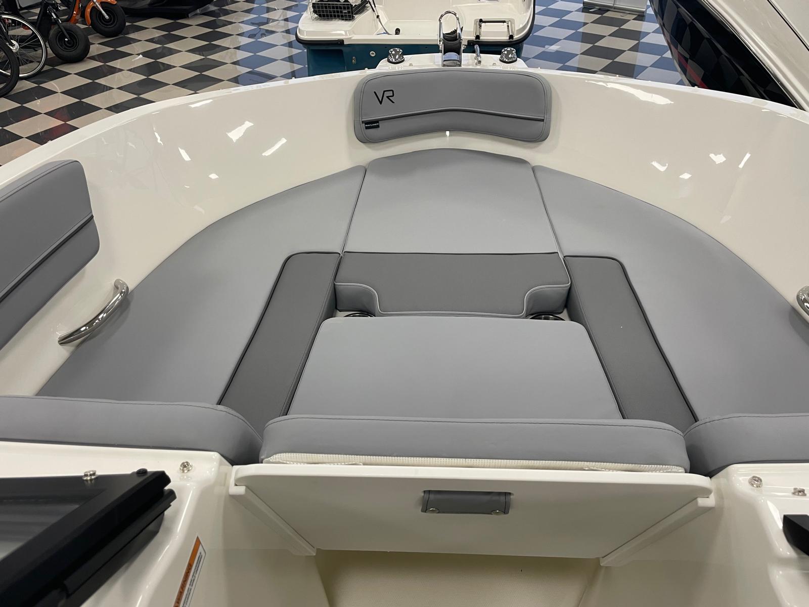 WhatsApp Image 2026-01-15 at 17.09.17 (3) BAYLINER VR6 OB + MERCURY 175 DTS V6 FOURSTROKE