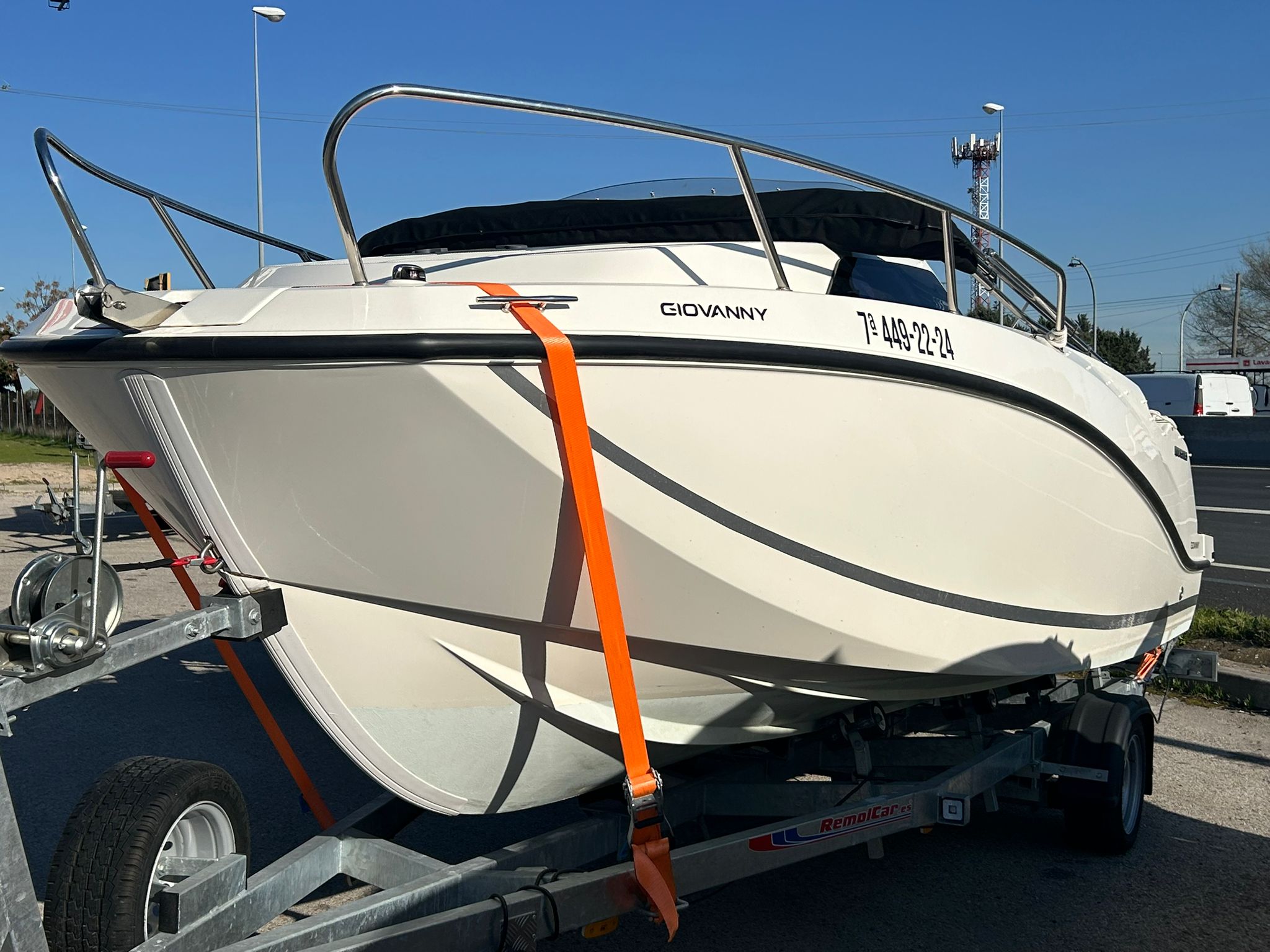 WhatsApp Image 2026-03-17 at 08.19.16 (3) QUICKSILVER ACTIV 555 CABIN + MERCURY 100 EFI CT + REMOLQUE NÁUTICO