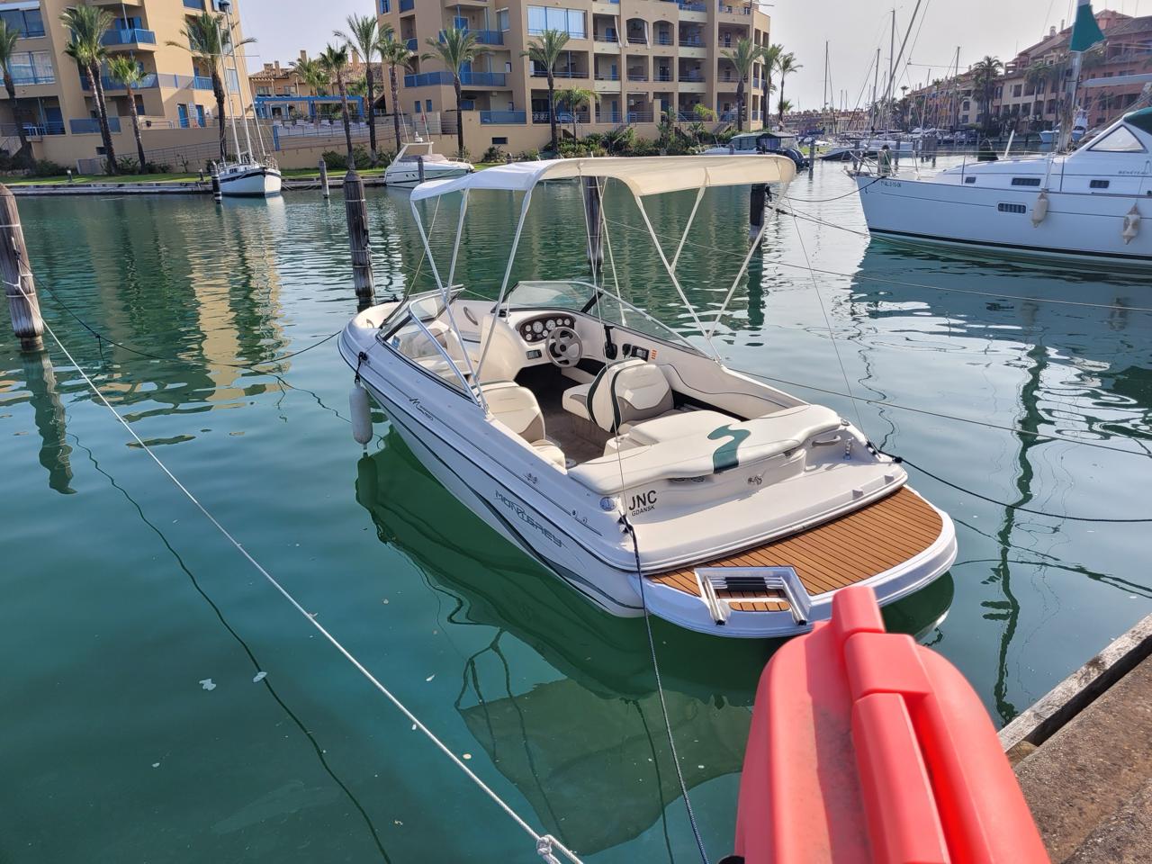 MONTEREY 180 BOWRIDER + MERCRUISER 3.0 145 CV